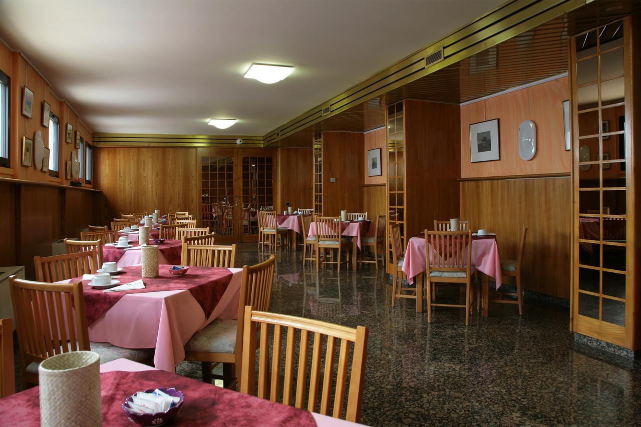 Hotel Longobardo Trezzo sullʼAdda Екстериор снимка